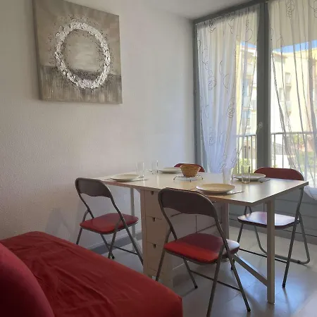 2 Pieces/cabine Avec Balcon Et Parking Prive - 200m Plage, Climatise, Animaux Acceptes - Fr-1-229d-116 Apartment *